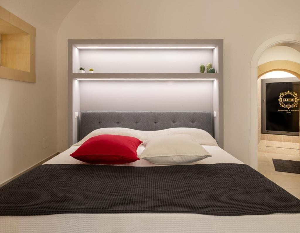 Esperia Luxury Suite & Apartment Noto Exterior photo
