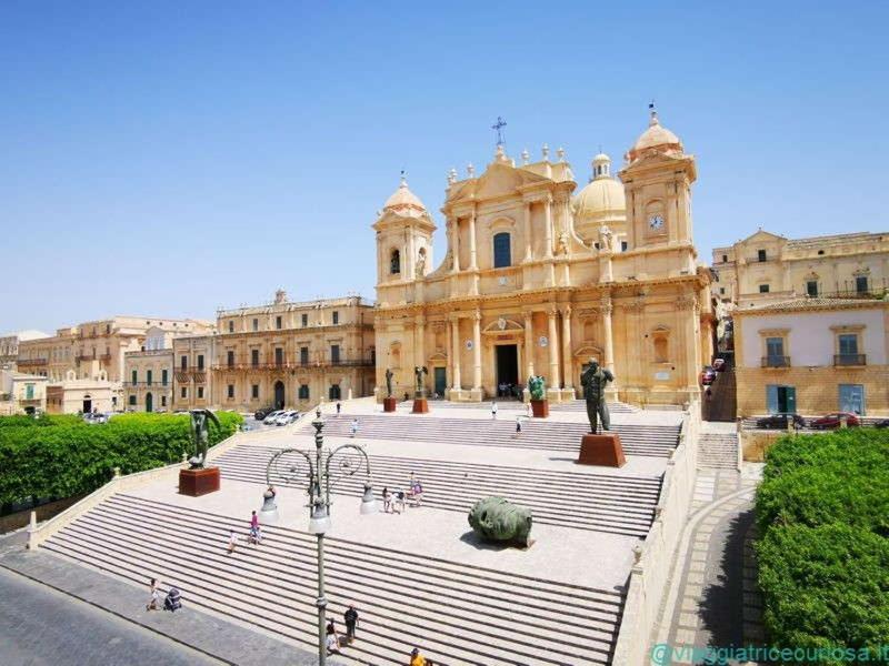 Esperia Luxury Suite & Apartment Noto Exterior photo